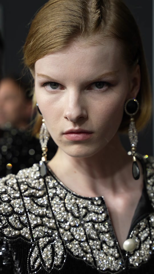 Giorgio Armani, Backstage, Fashion Week. Film de Daria Basova